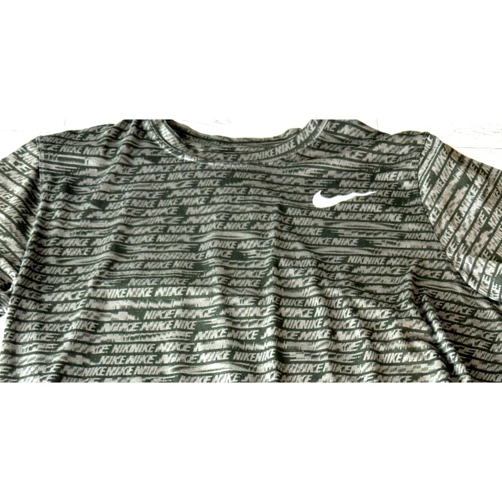 Nike Dri FIT Men's Legend All Over Print T-Shirt Cargo Olive Green BV7940 LARGE
